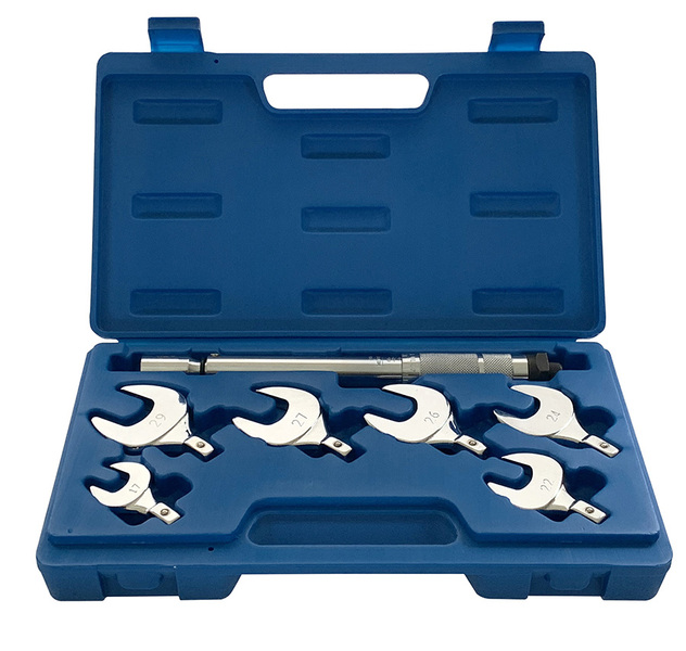 Clé plate dynamométrique en coffret avec 6 têtes : 17, 22, 24, 26, 27, 29 mm 633A